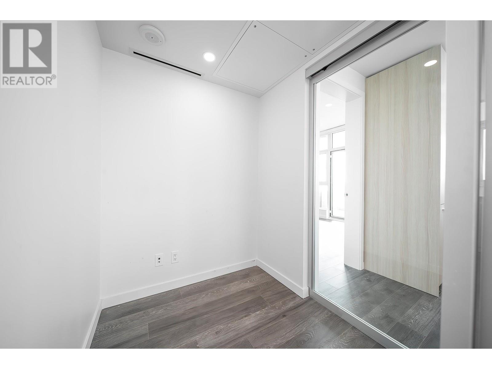 Listing Picture 13 of 36 : 2706 5333 GORING STREET, Burnaby / 本拿比 - 魯藝地產 Yvonne Lu Group - MLS Medallion Club Member