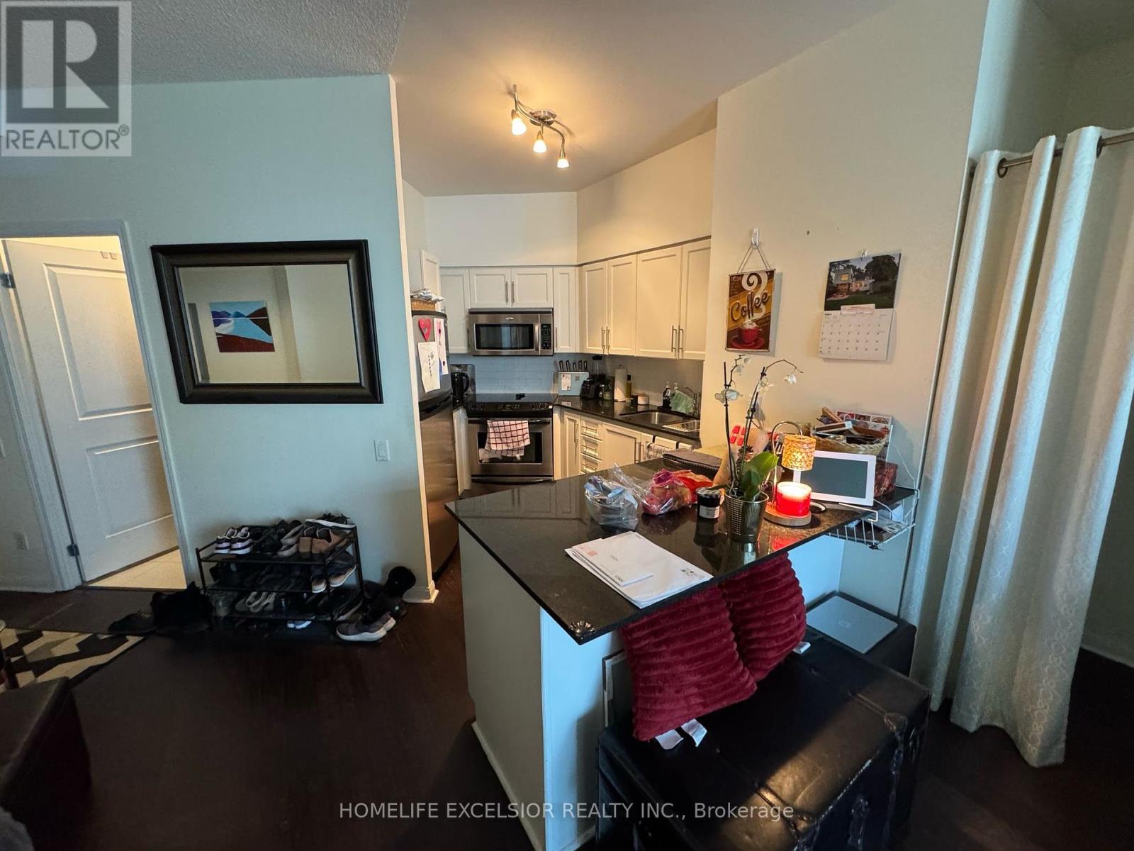 2411 - 15 Windermere Avenue, Toronto (High Park-Swansea), Ontario  M6S 5A2 - Photo 14 - W12013923