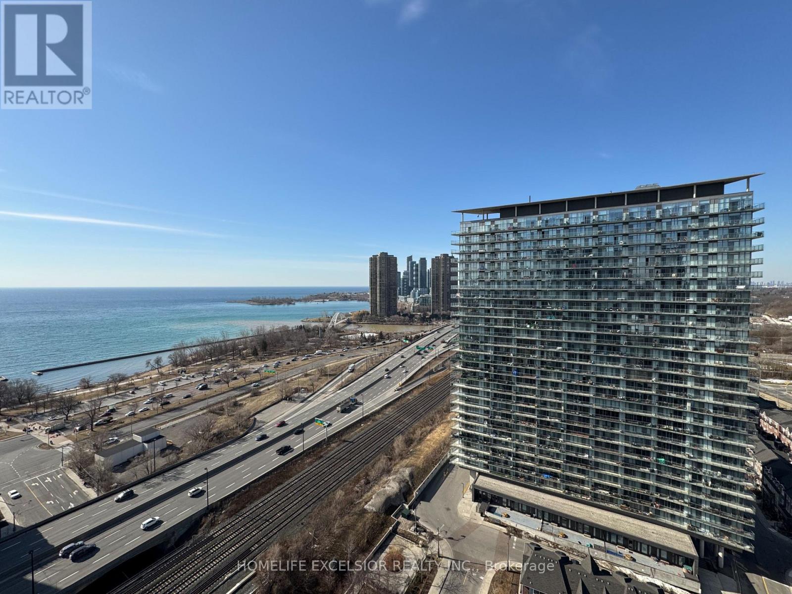 2411 - 15 Windermere Avenue, Toronto (High Park-Swansea), Ontario  M6S 5A2 - Photo 9 - W12013923