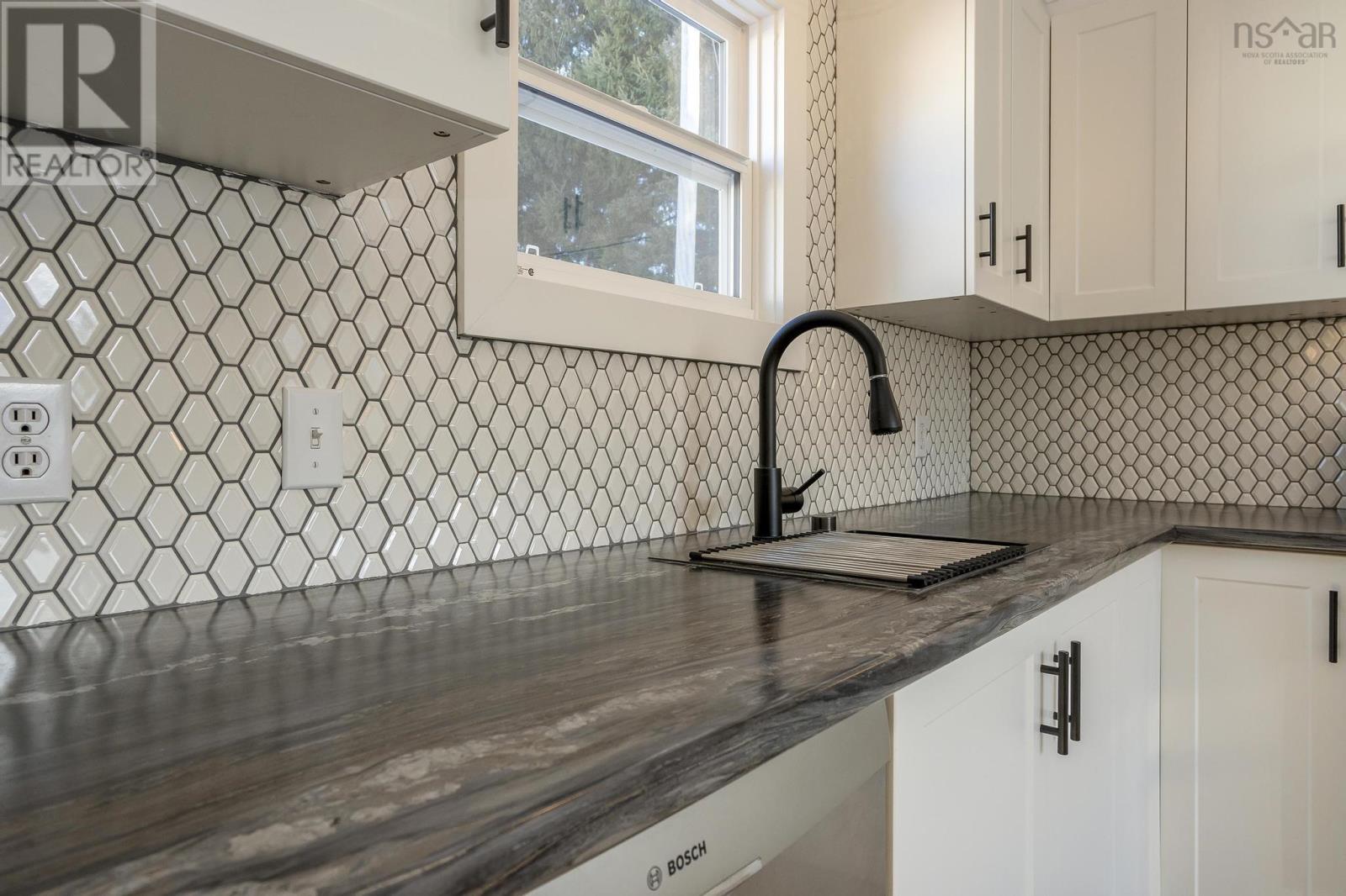 21 College Court, Bible Hill, Nova Scotia  B2N 6P3 - Photo 7 - 202501834