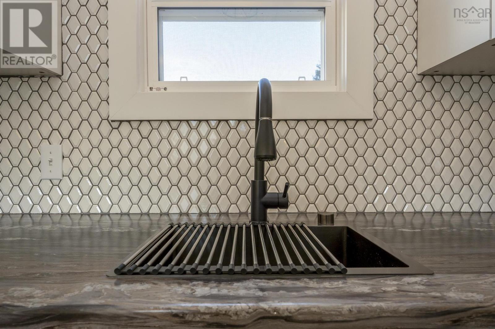 21 College Court, Bible Hill, Nova Scotia  B2N 6P3 - Photo 8 - 202501834