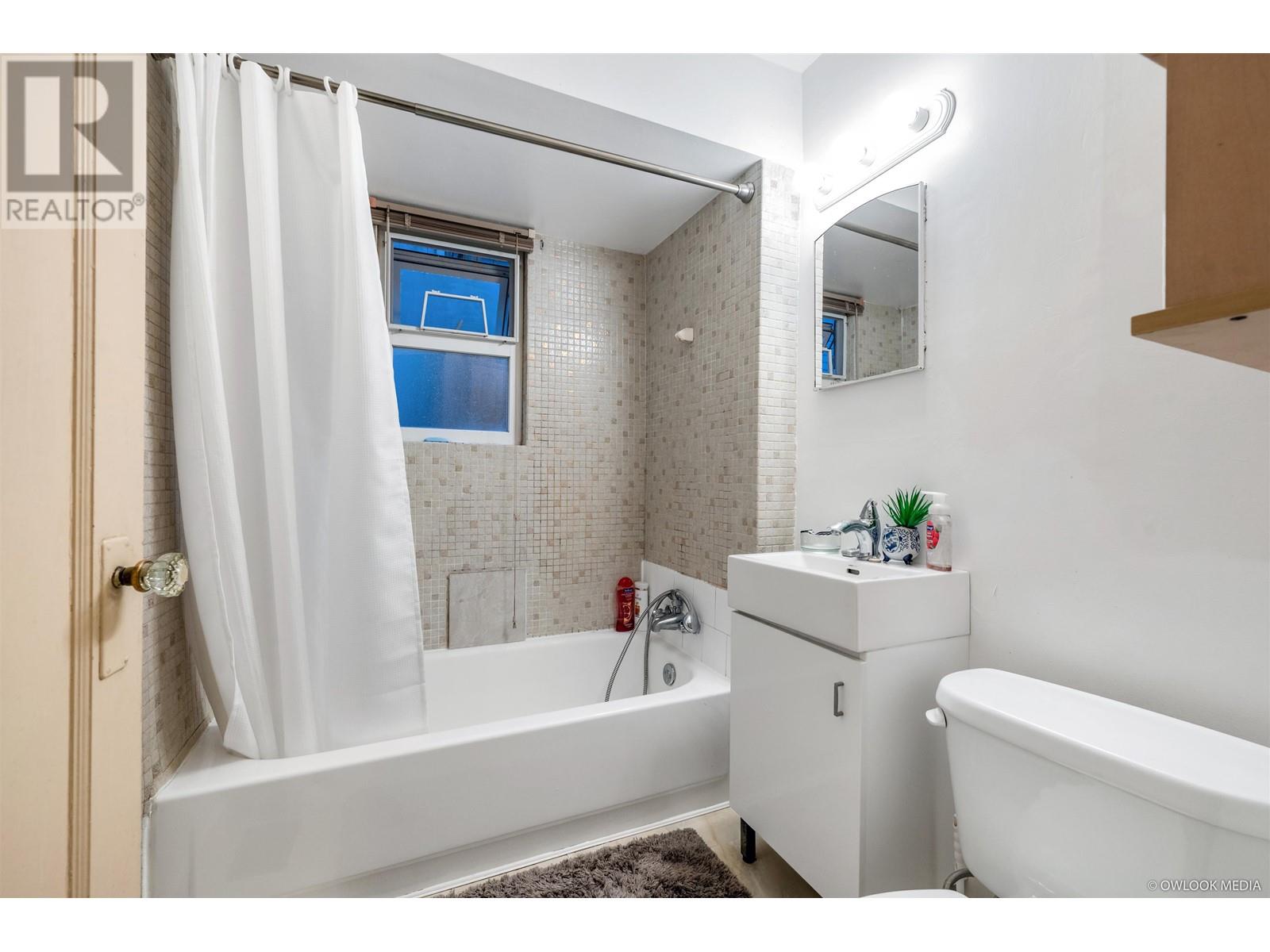3557 Marshall Street, Vancouver, British Columbia  V5N 4S2 - Photo 2 - R2980324