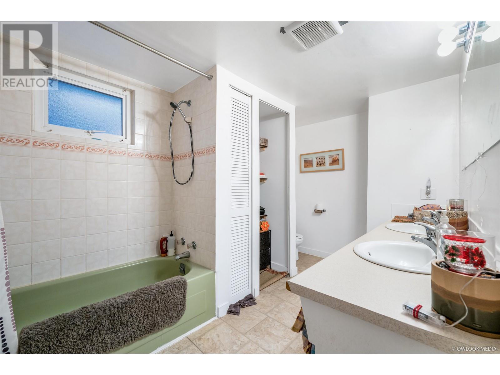 3557 Marshall Street, Vancouver, British Columbia  V5N 4S2 - Photo 3 - R2980324