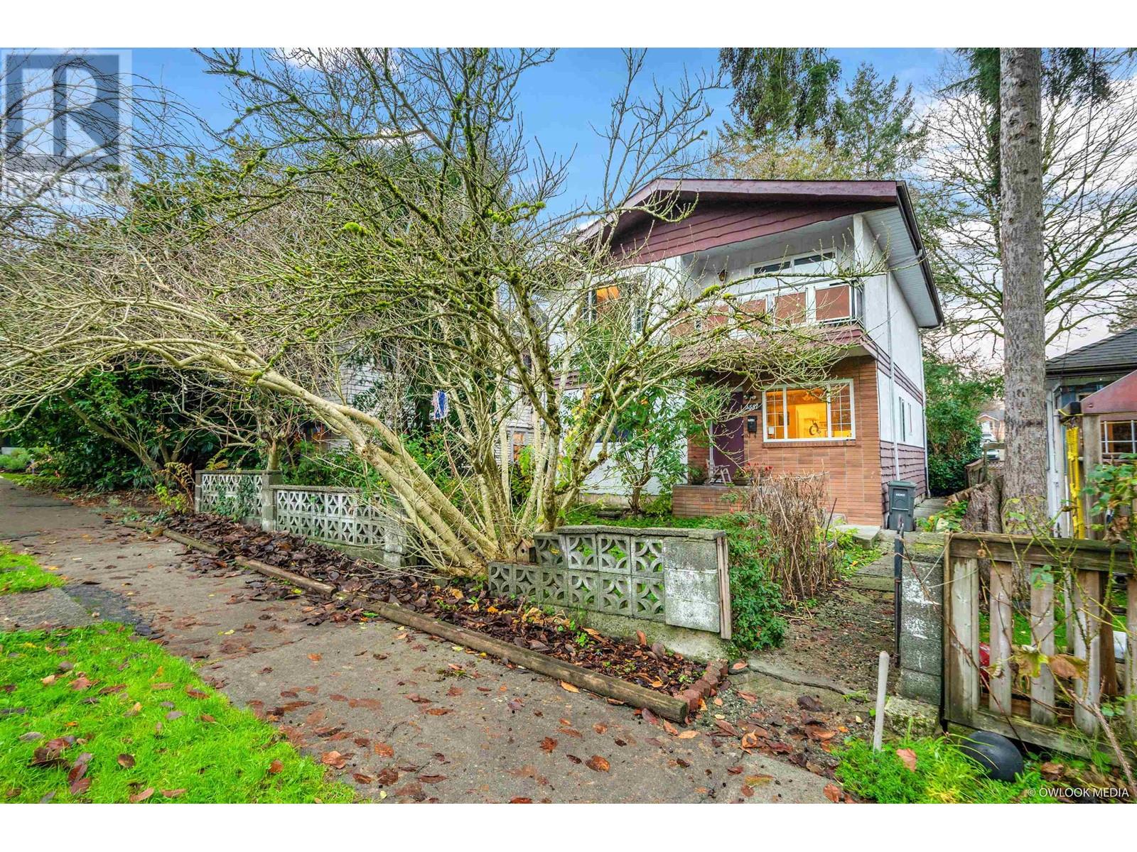 3557 MARSHALL STREET, vancouver, British Columbia