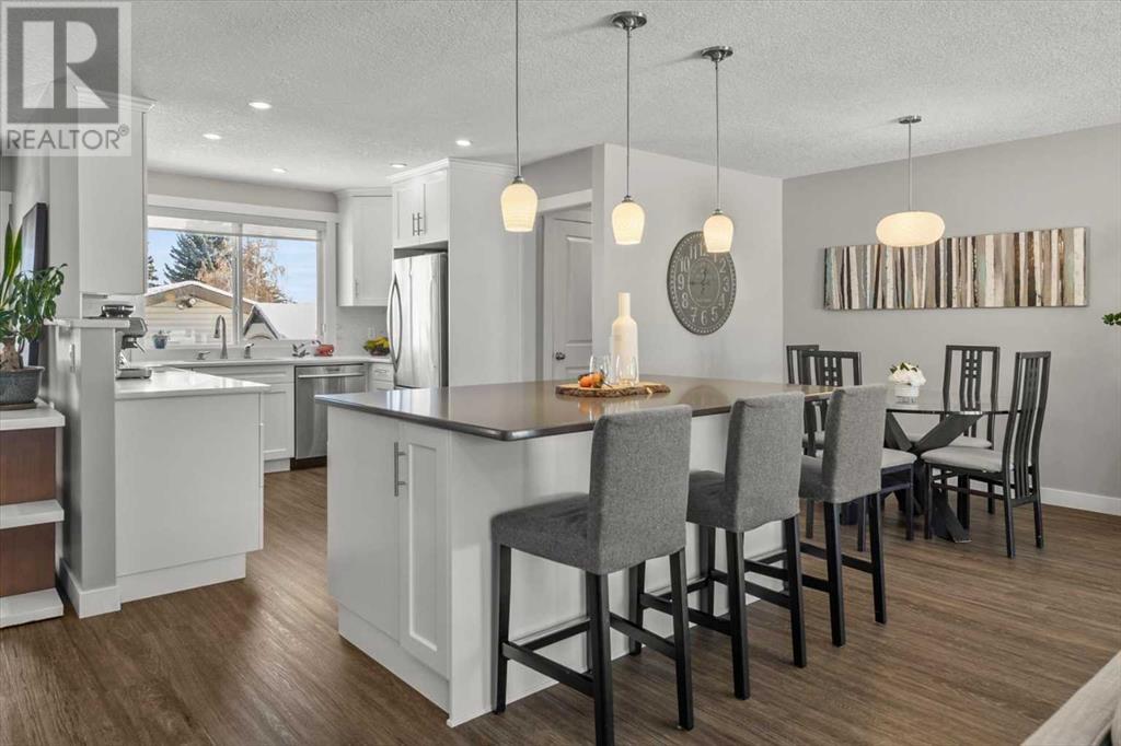 13128 6 Street Sw, Calgary, Alberta  T2W 2C1 - Photo 9 - A2192323