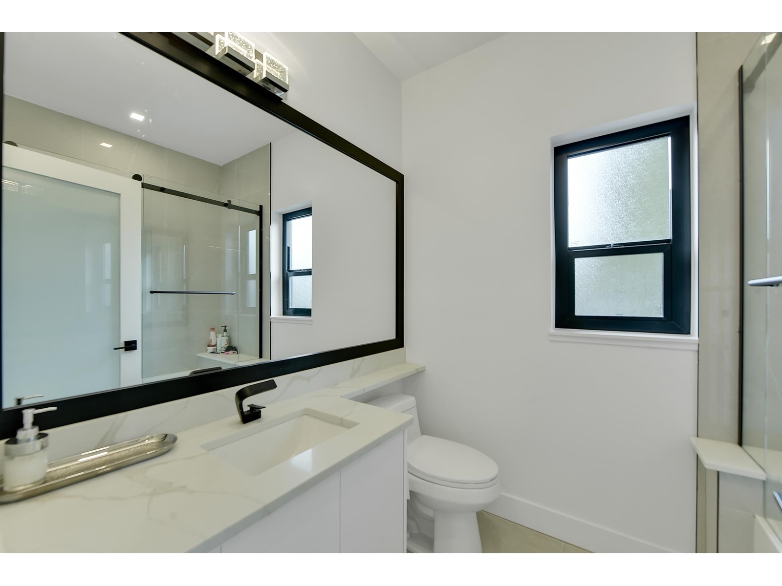 15711 Aster Road, Surrey, British Columbia  V4A 1Y4 - Photo 18 - R2980937