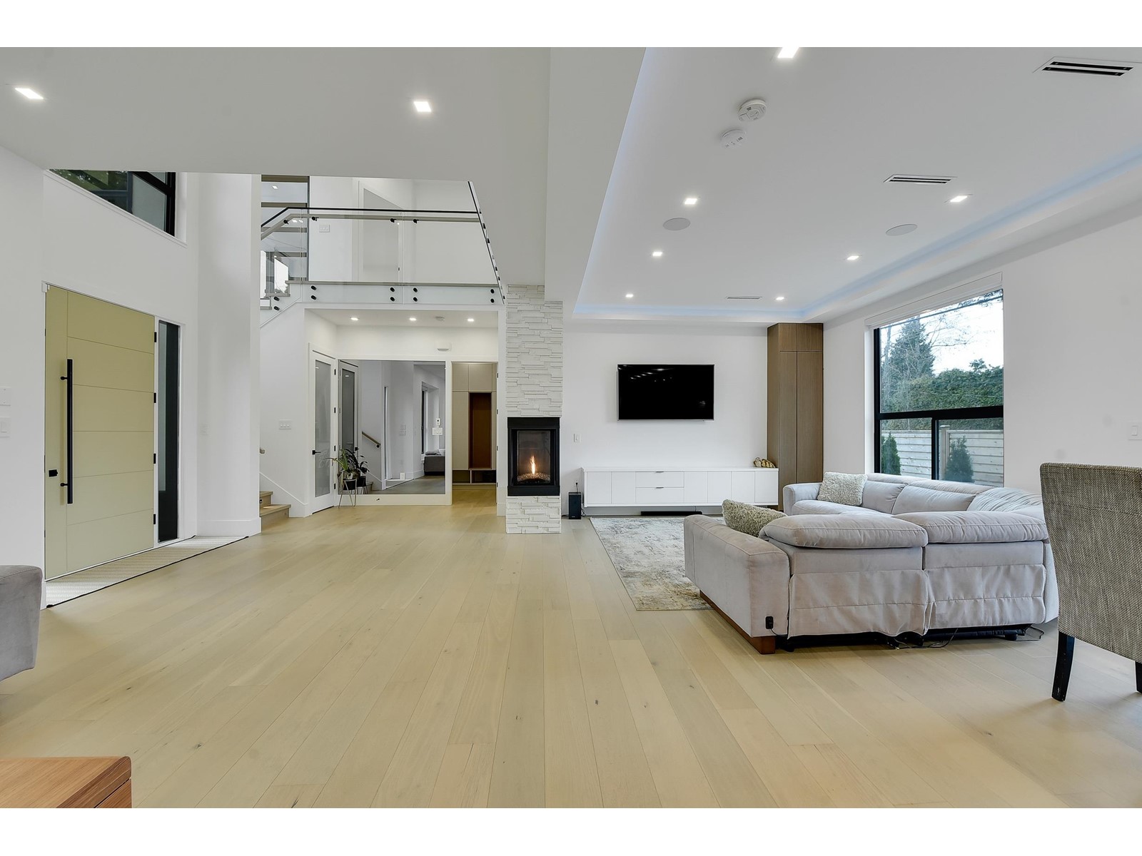 15711 Aster Road, Surrey, British Columbia  V4A 1Y4 - Photo 12 - R2980937