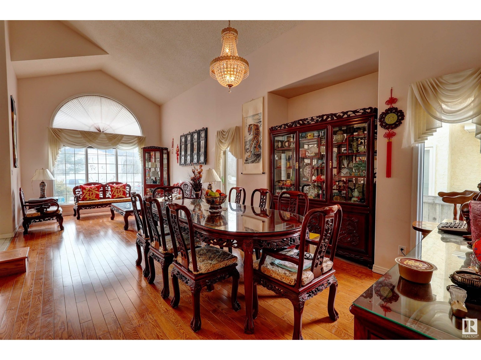 Property at 15 CORMACK NW image 2