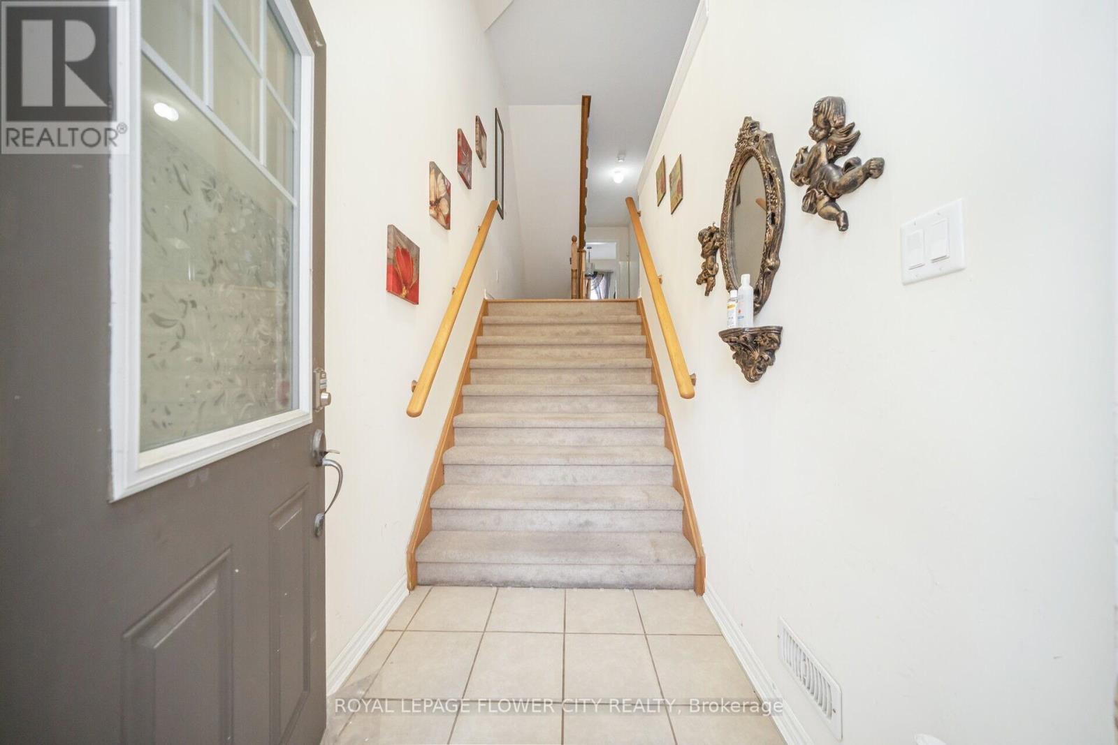 Property at 82 MAGDALENE CRESCENT image 4