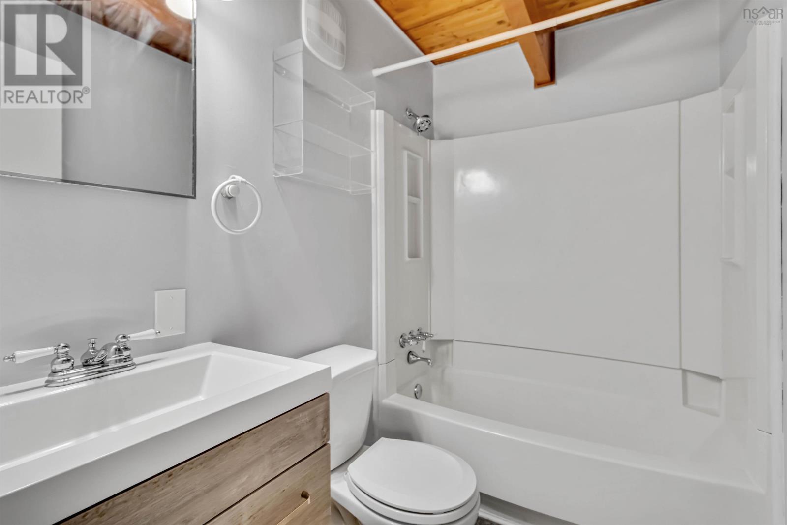 6 Drumdonald Road, Halifax, Nova Scotia  B3K 3P9 - Photo 16 - 202505091