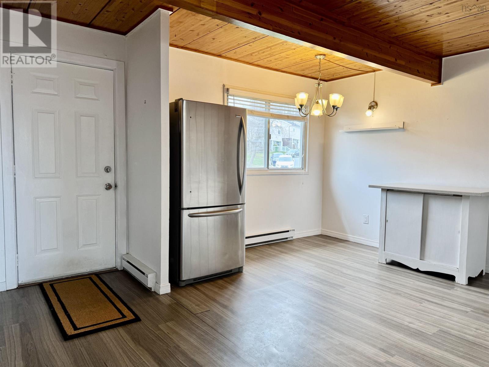 6 Drumdonald Road, Halifax, Nova Scotia  B3K 3P9 - Photo 7 - 202505091