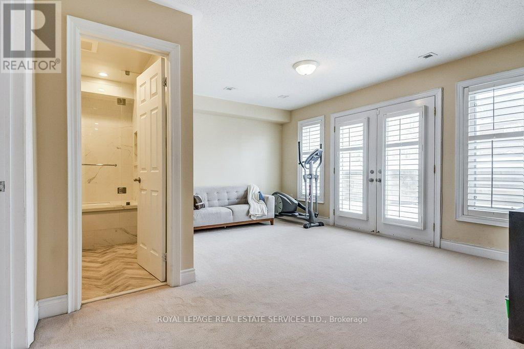 17 Clockwork Lane, Toronto, Ontario  M8Y 4H5 - Photo 14 - W11986514