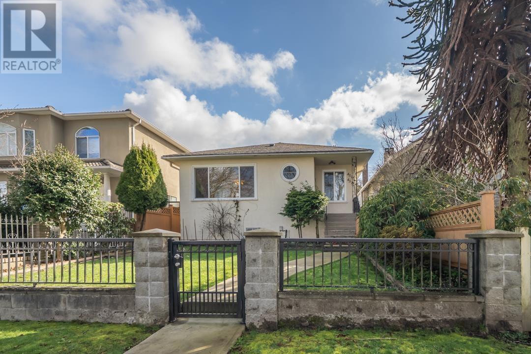 4576 BEATRICE STREET, vancouver, British Columbia