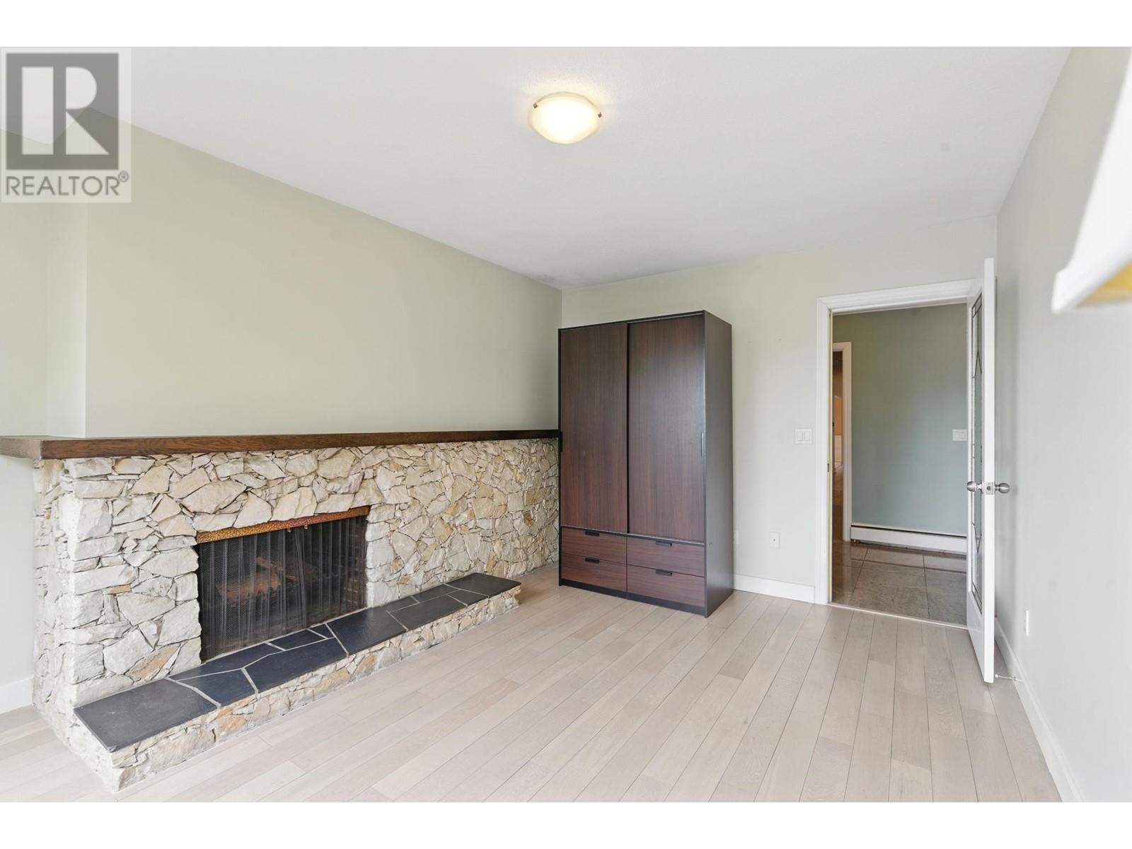 1479 W 59th Avenue, Vancouver, British Columbia  V6P 1Y8 - Photo 5 - R2978439