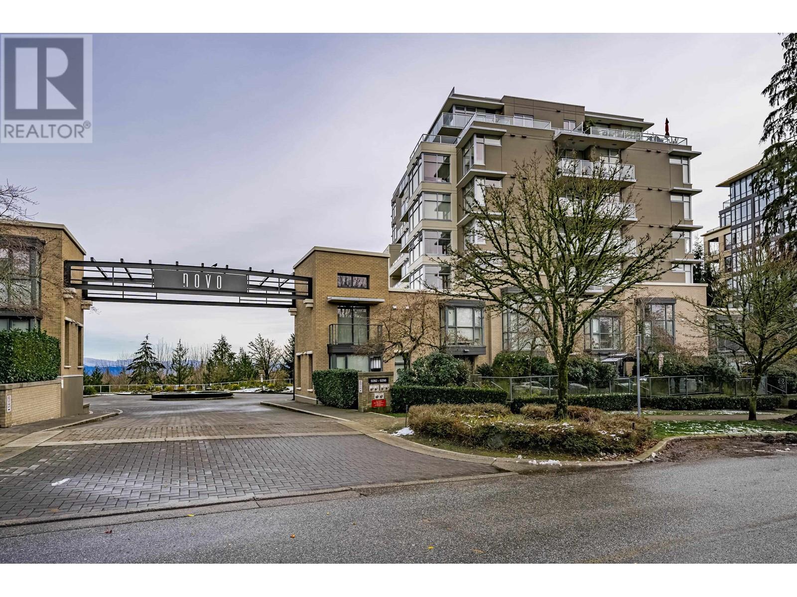 202 9298 University Crescent, Burnaby, British Columbia  V5A 4X8 - Photo 3 - R2966935