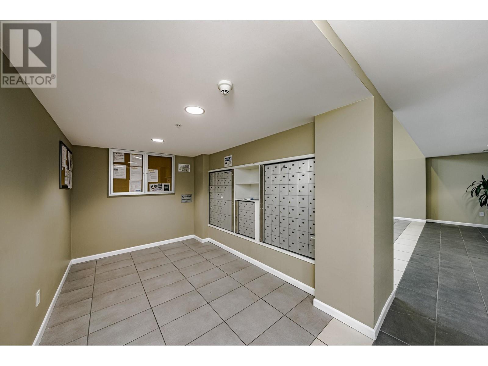 202 9298 University Crescent, Burnaby, British Columbia  V5A 4X8 - Photo 31 - R2966935