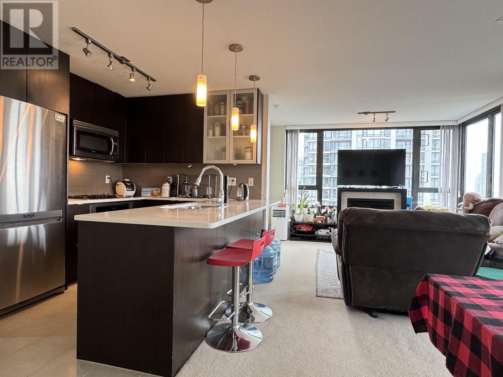 906 7325 ARCOLA STREET, burnaby, British Columbia