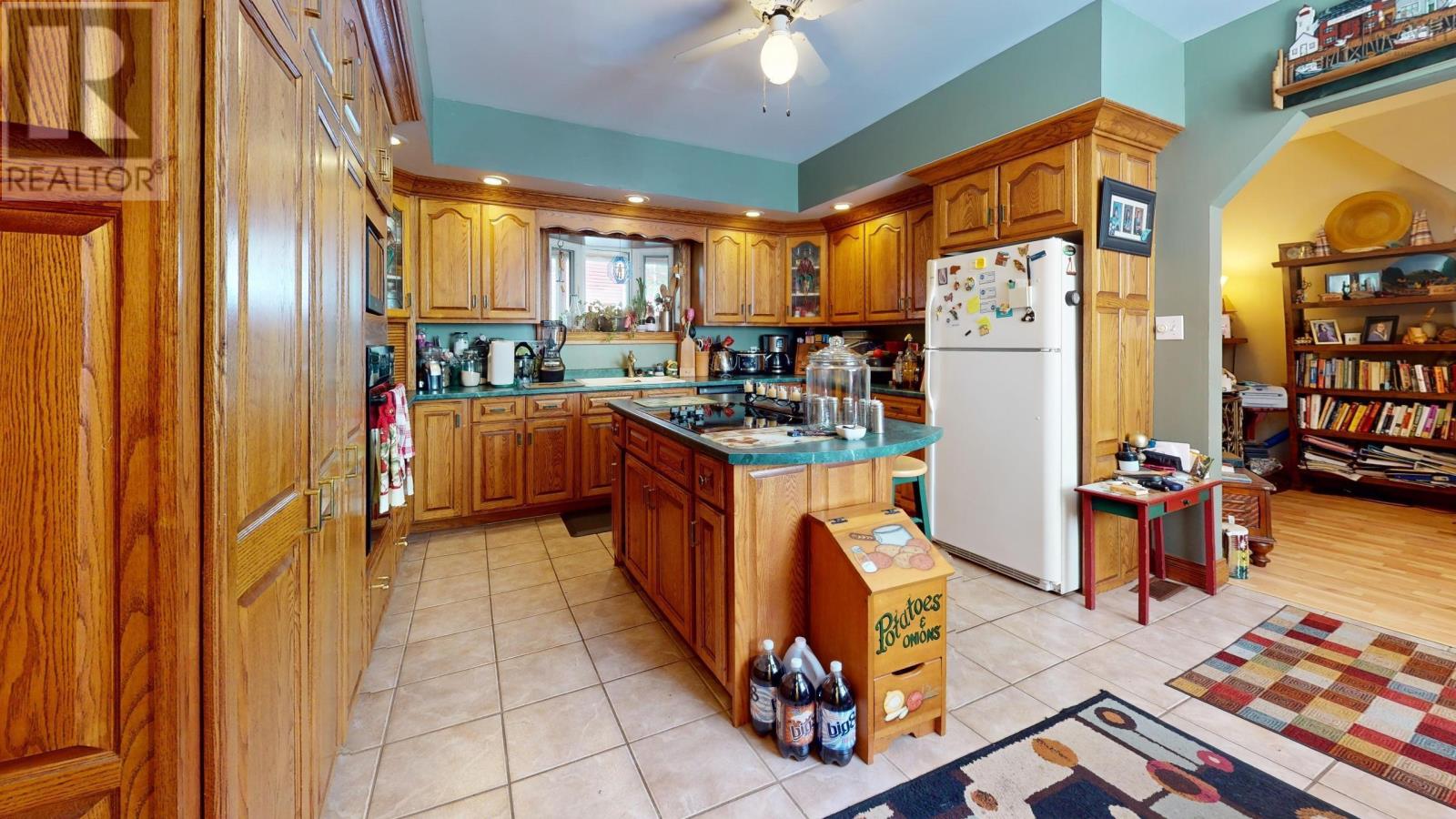 277 Main Street, Parrsboro, Nova Scotia  B0M 1S0 - Photo 10 - 202421500