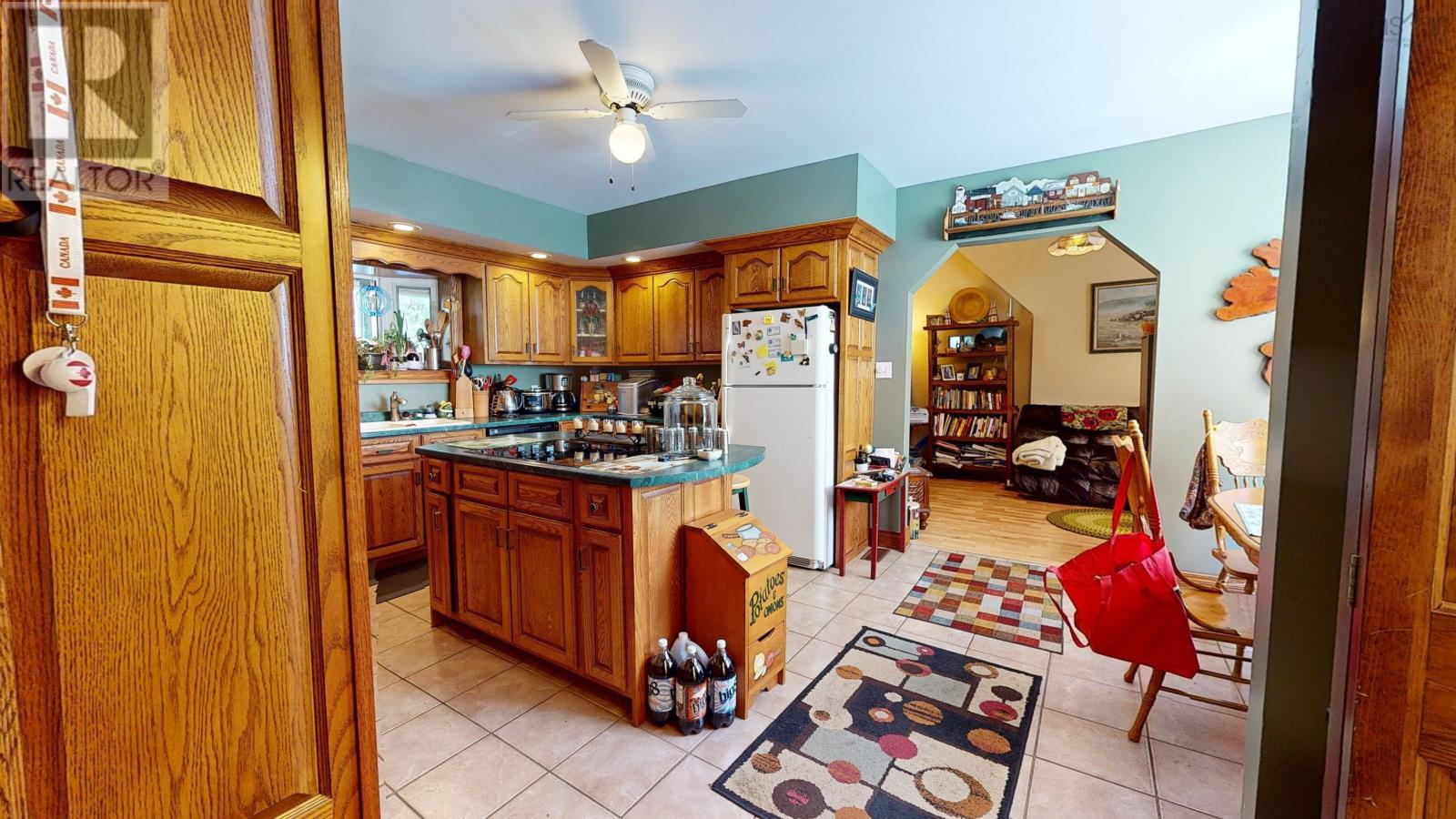 277 Main Street, Parrsboro, Nova Scotia  B0M 1S0 - Photo 11 - 202421500