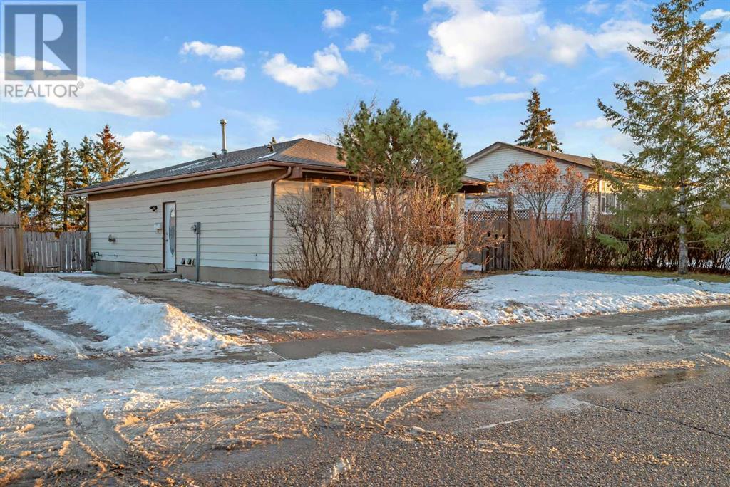 Property at 79 abalone Way NE image 5