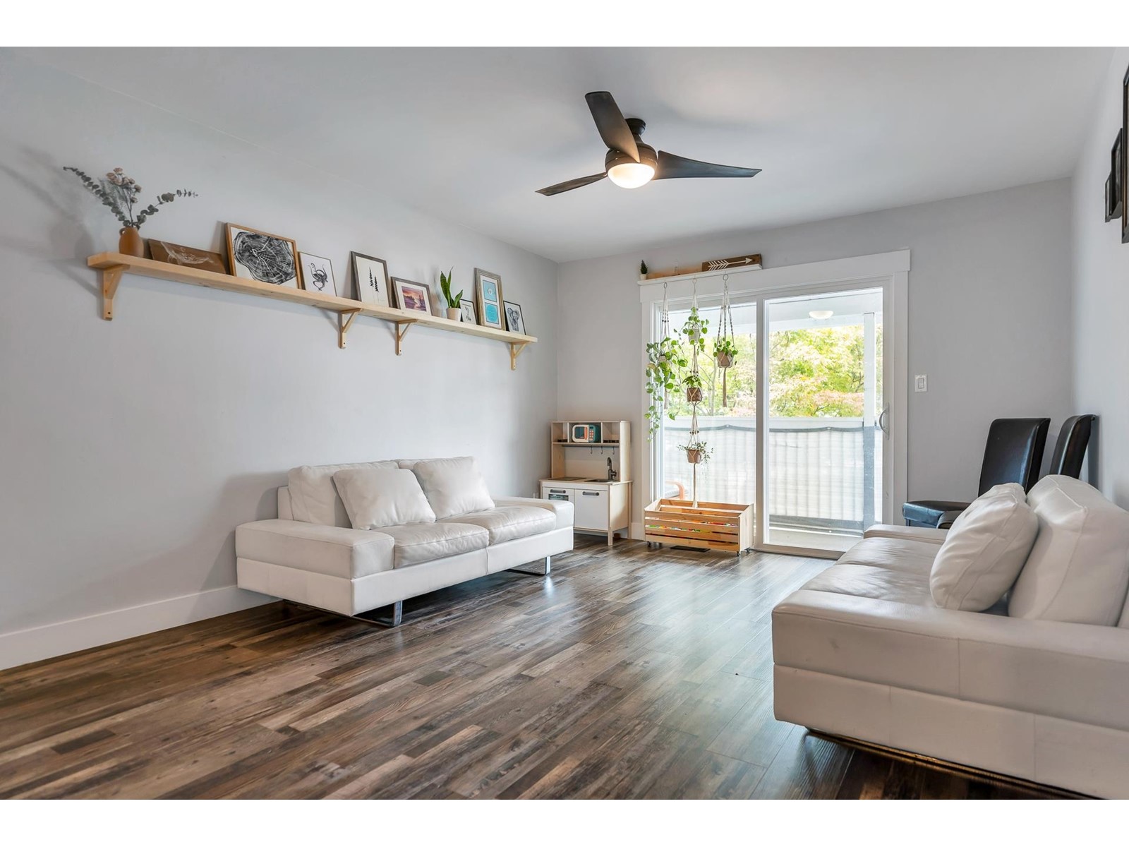Property at 34662 IMMEL STREET image 3