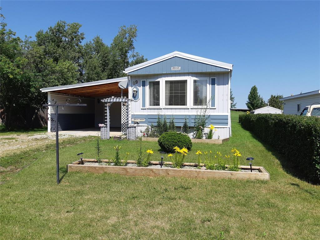 9 Pioneer Place, Roblin, Manitoba