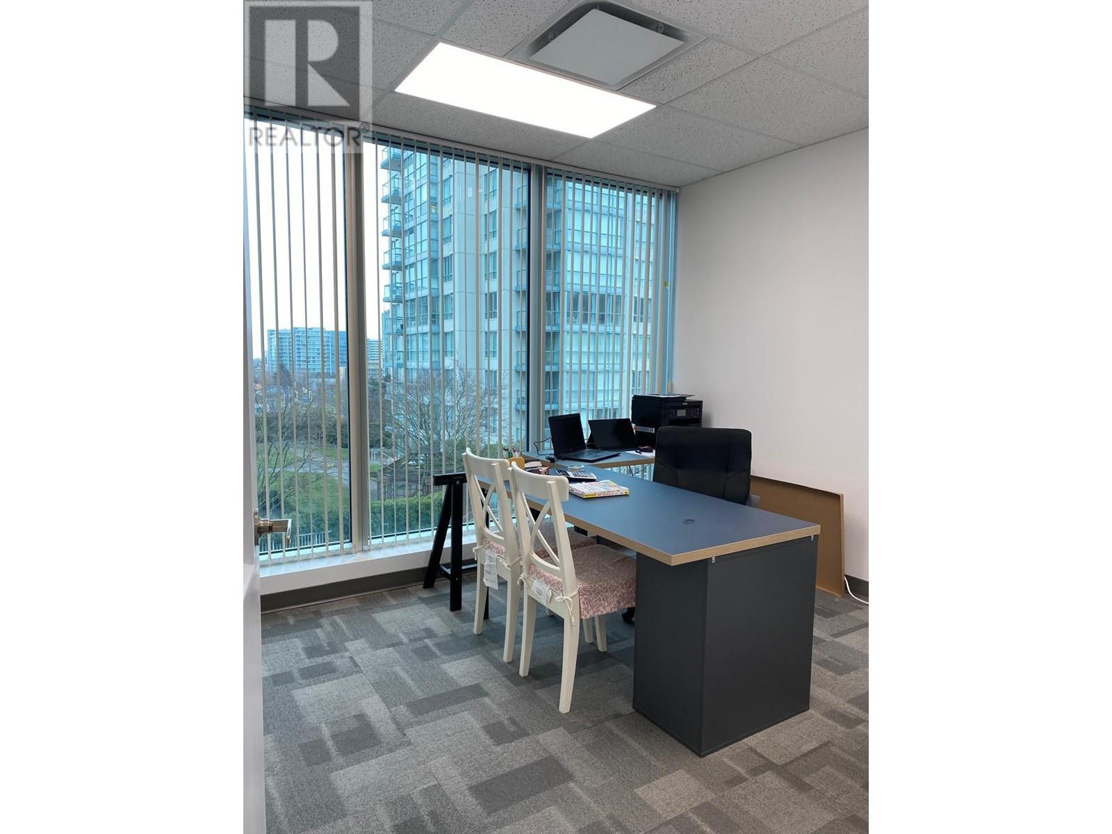 Listing Picture 6 of 9 : 801 & 802 6081 NO. 3 ROAD, Richmond / 烈治文 - 魯藝地產 Yvonne Lu Group - MLS Medallion Club Member