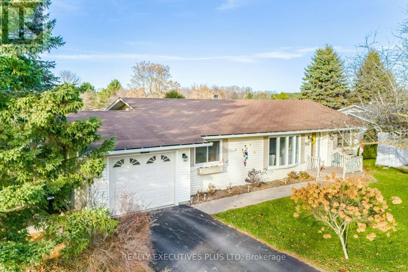 Property at 112 TECUMSETH PINES DRIVE image 2