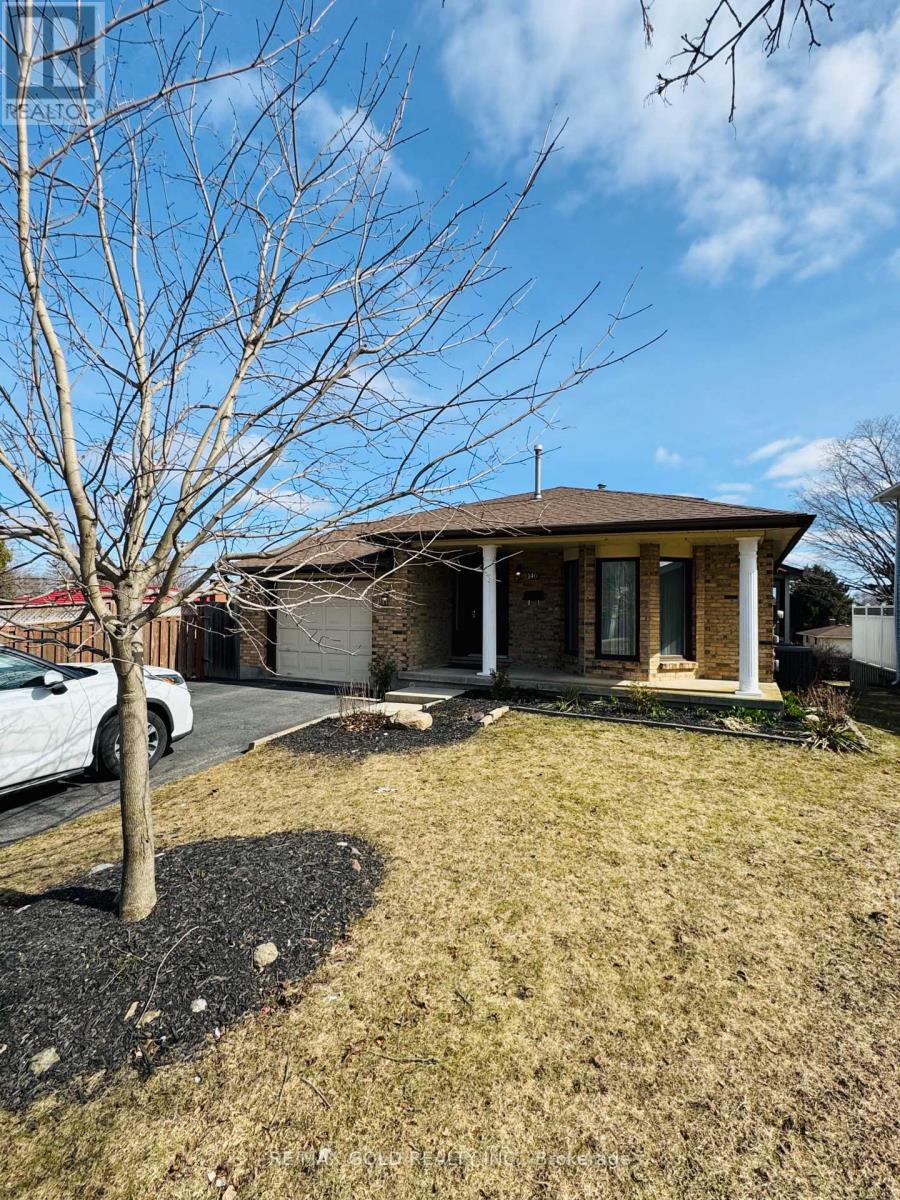 140 DINISON CRESCENT, Kitchener, Ontario