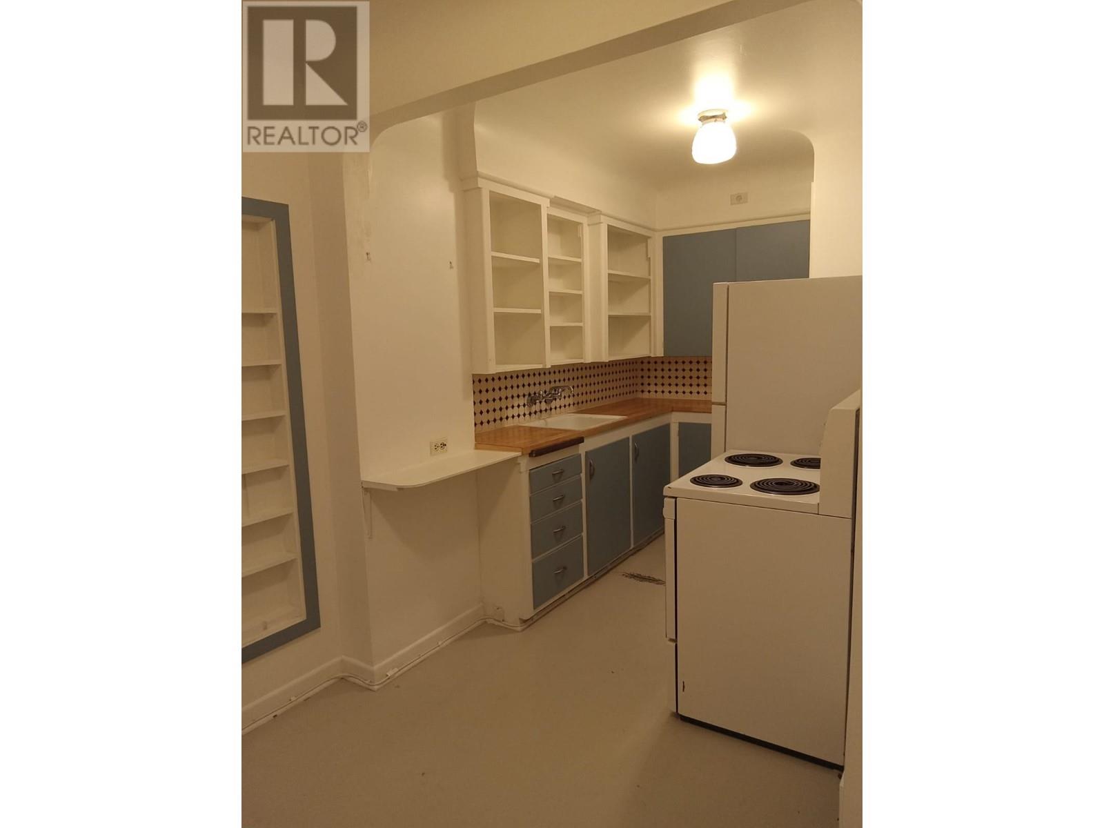 Listing Picture 10 of 12 : 240 E 20TH AVENUE, Vancouver / 溫哥華 - 魯藝地產 Yvonne Lu Group - MLS Medallion Club Member