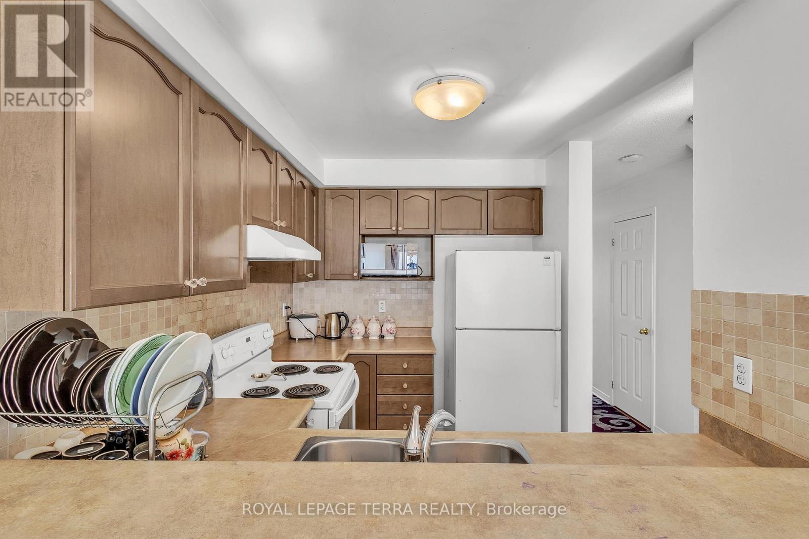 105 - 27 Brucewood Road, Brampton, Ontario  L6R 3N1 - Photo 19 - W12037061