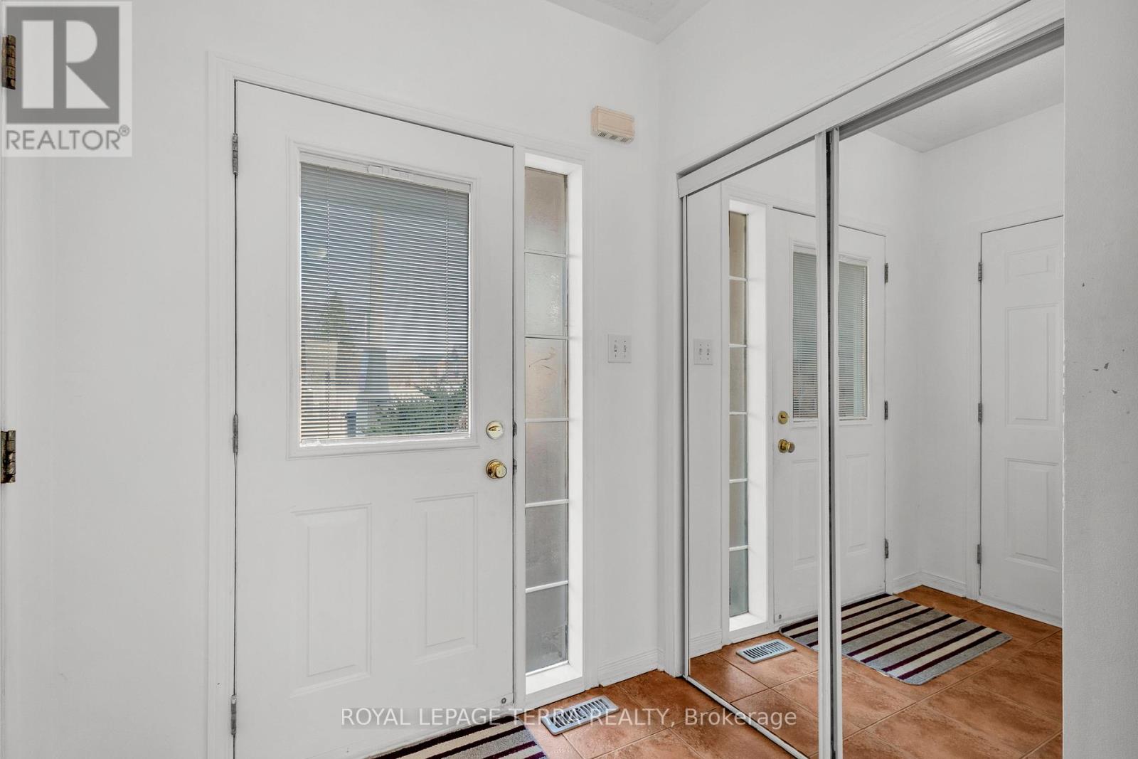 105 - 27 Brucewood Road, Brampton, Ontario  L6R 3N1 - Photo 8 - W12037061