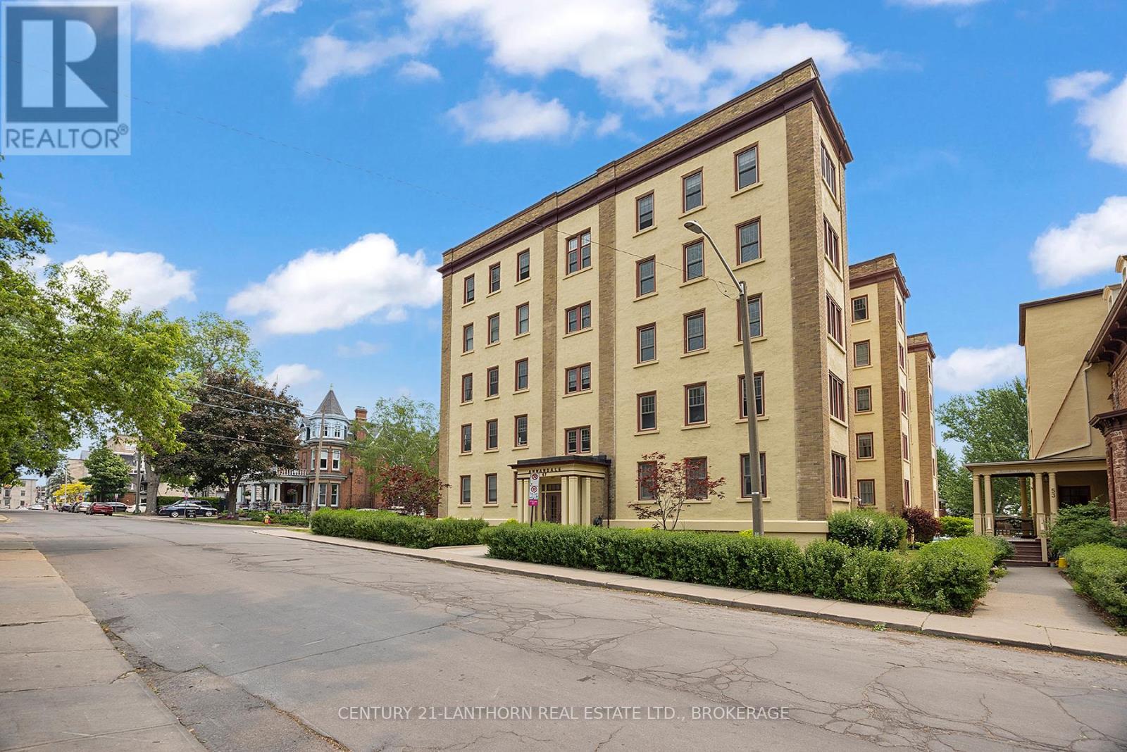 Property at 201 - 67 SYDENHAM STREET image 2