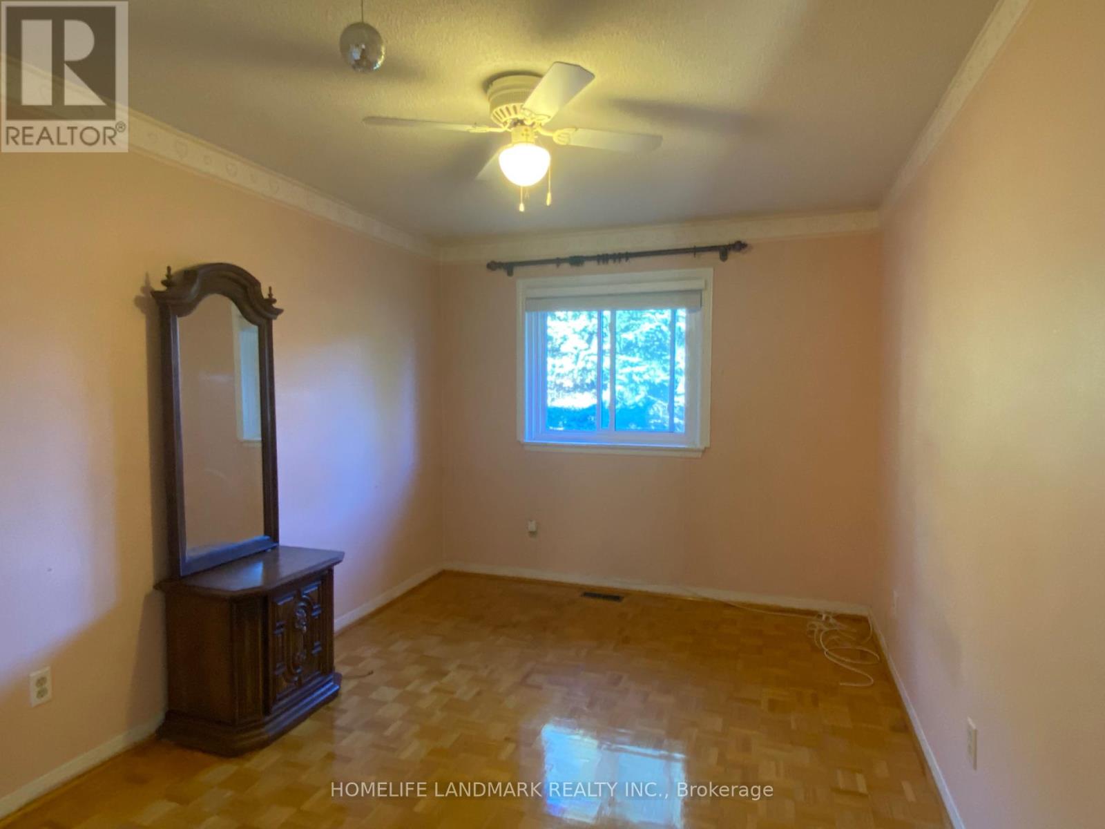 33 Ecclesfield Drive, Toronto, Ontario  M1W 2Y3 - Photo 10 - E12037066