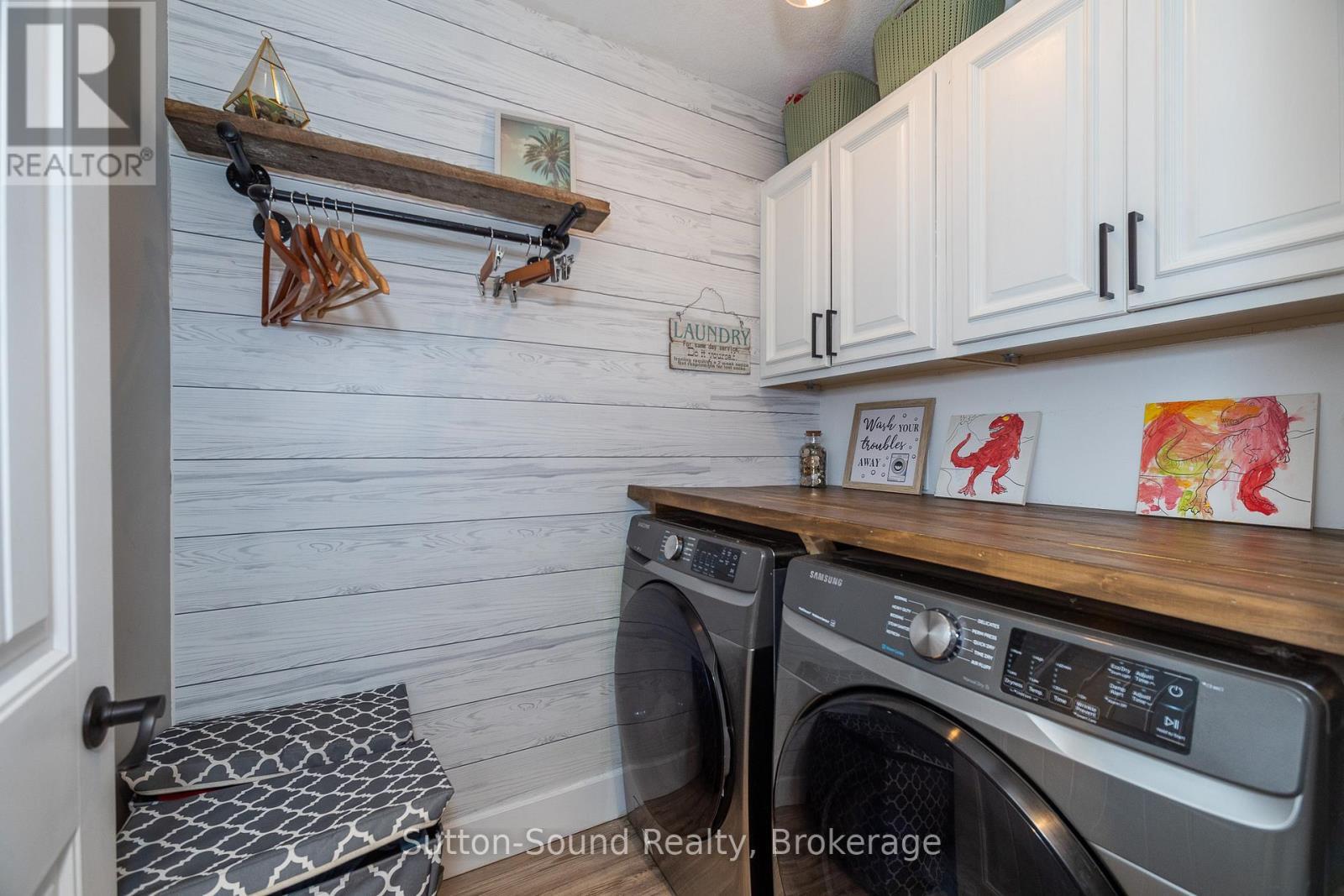 875 27th Street W, Georgian Bluffs, Ontario  N4K 6V5 - Photo 33 - X12037161