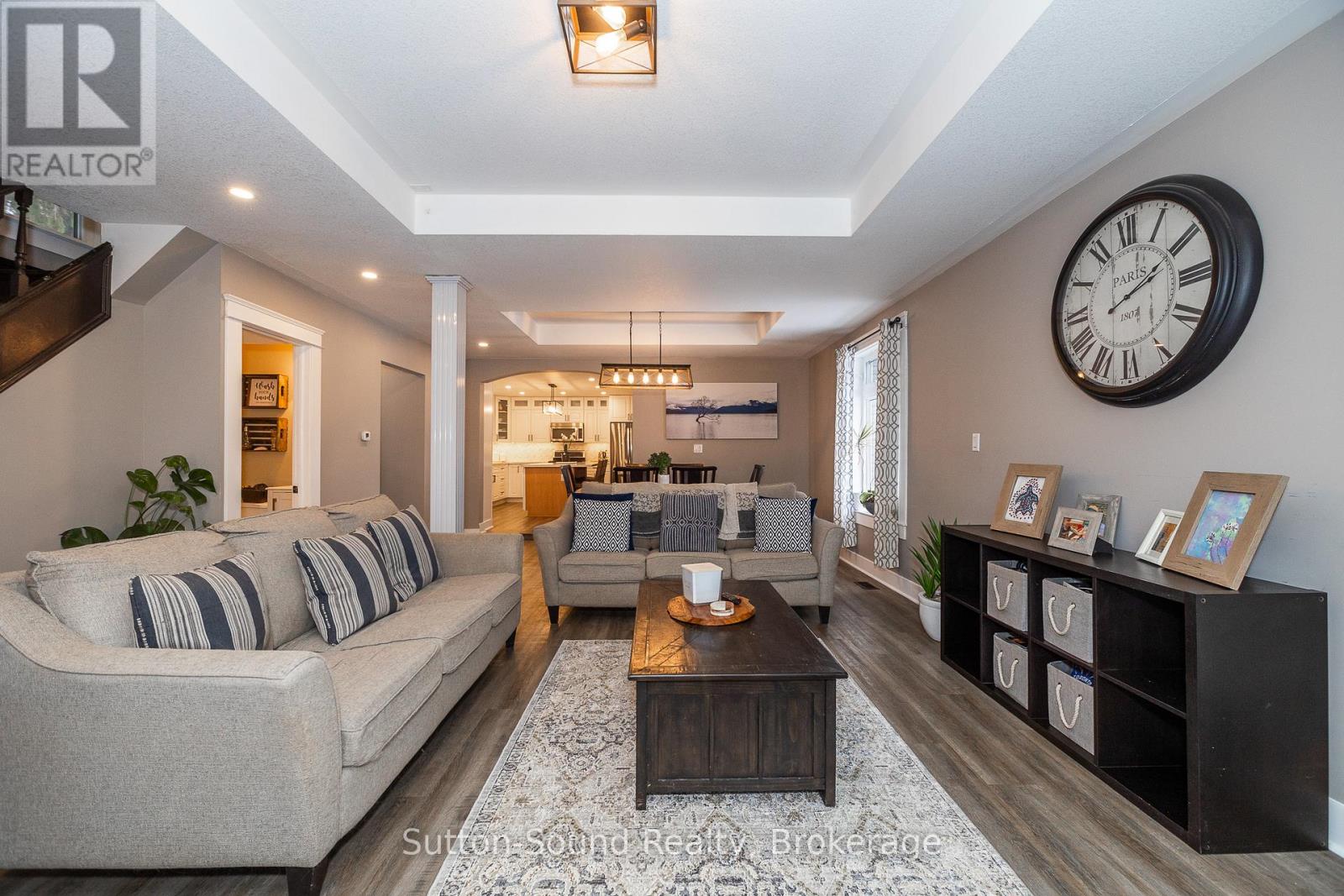 875 27th Street W, Georgian Bluffs, Ontario  N4K 6V5 - Photo 6 - X12037161