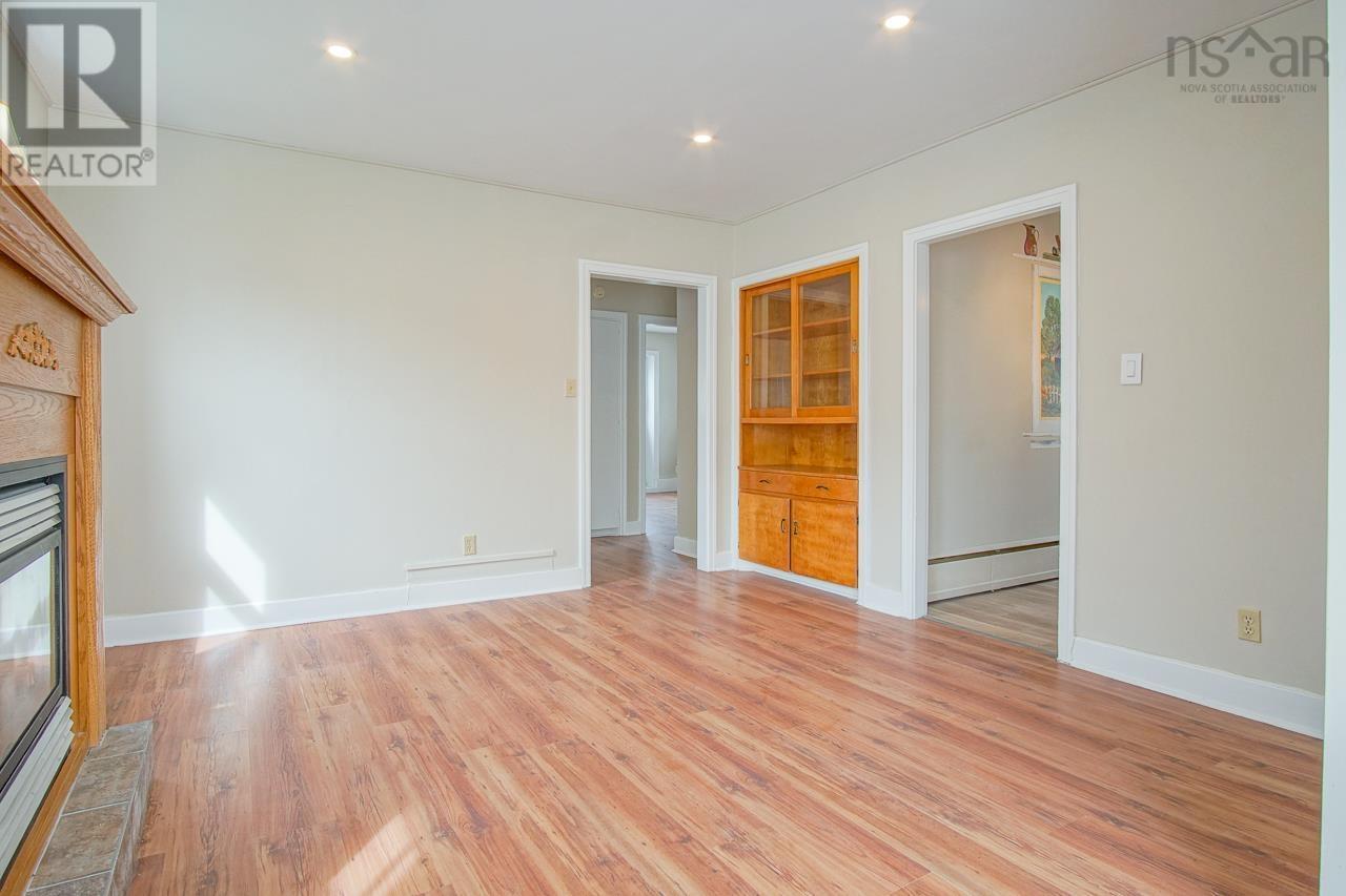 17 Prince Street, Kentville, Nova Scotia  B4N 1B7 - Photo 4 - 202500945