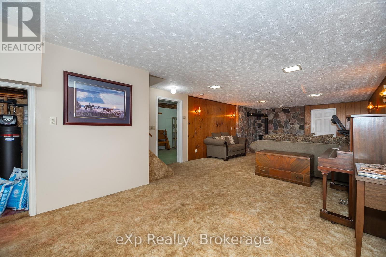 439607 Sydenham-Lakeshore Drive, Meaford, Ontario  N0H 1B0 - Photo 20 - X12037178