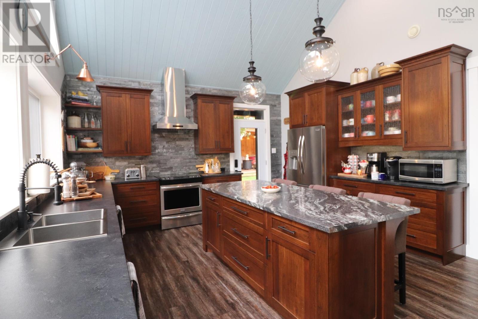 100 Lake Shore Drive, Great Village, Nova Scotia  B0M 1L0 - Photo 14 - 202505606