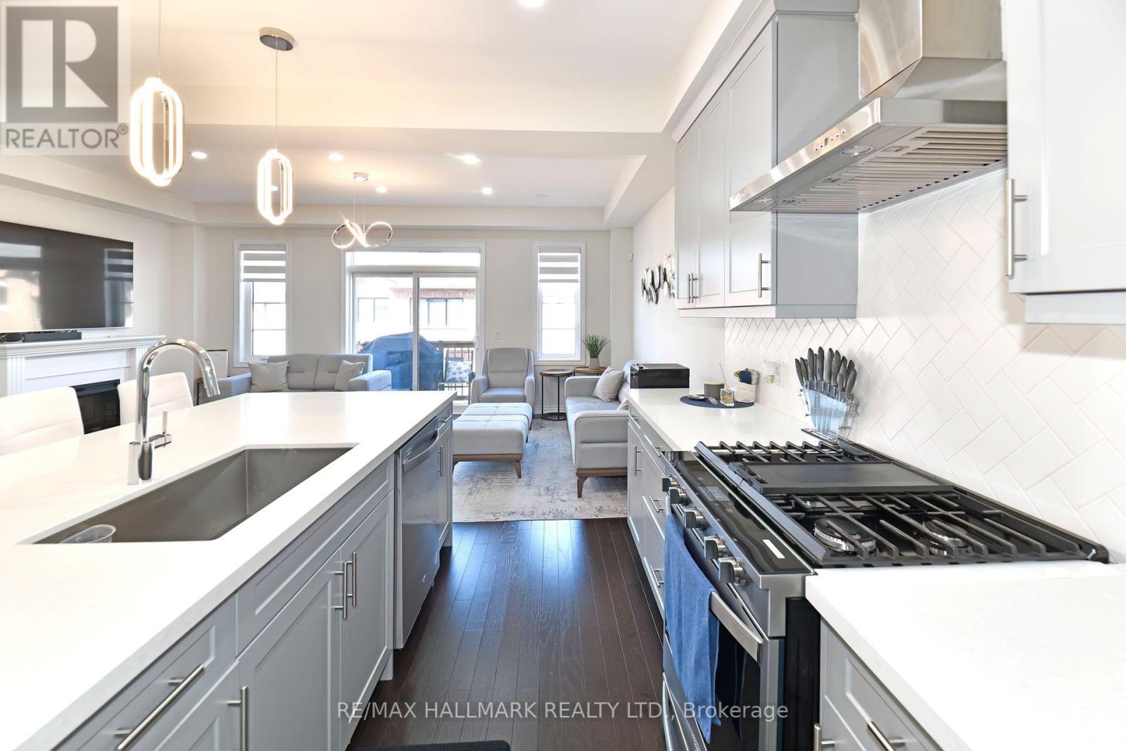 Property at 20 ICEMAKER WAY image 4