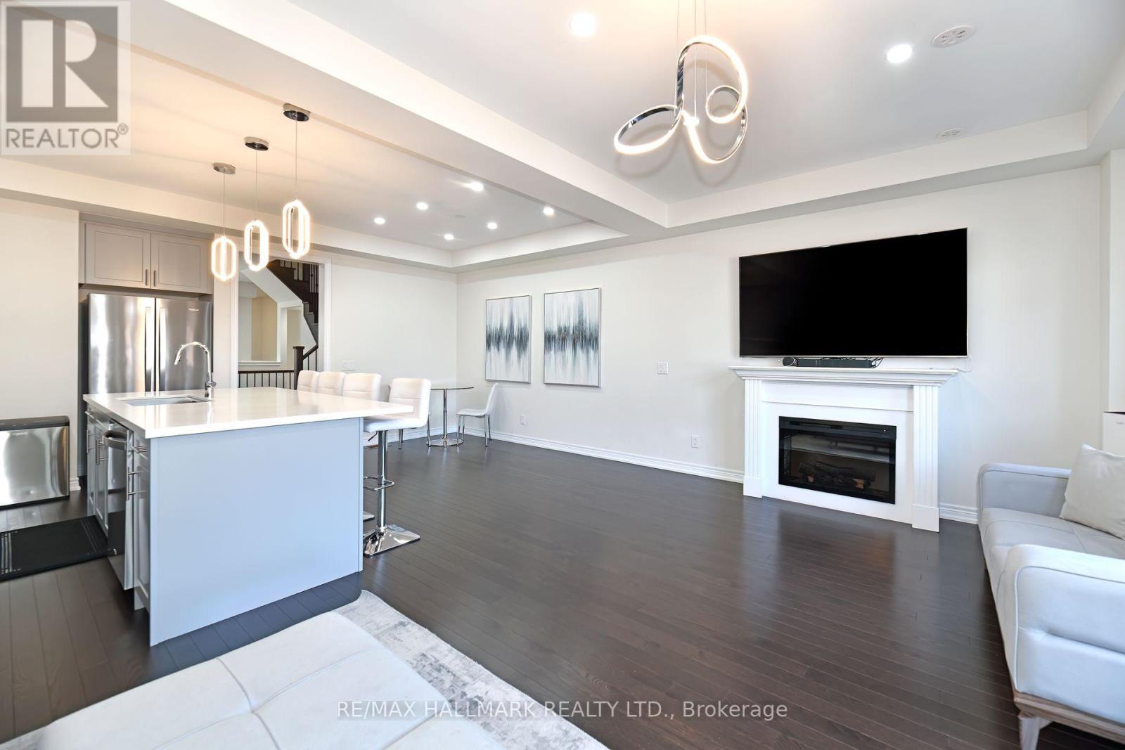 Property at 20 ICEMAKER WAY image 5