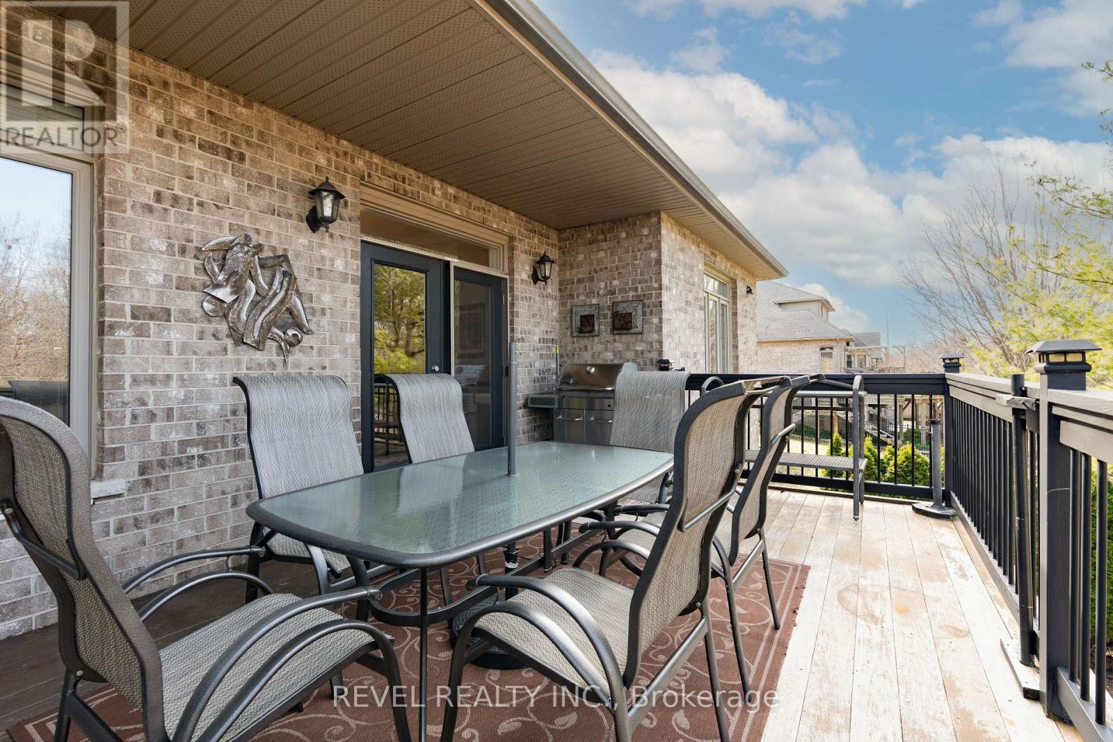 Photo 5 of 50 for 1802 Riverbend Road