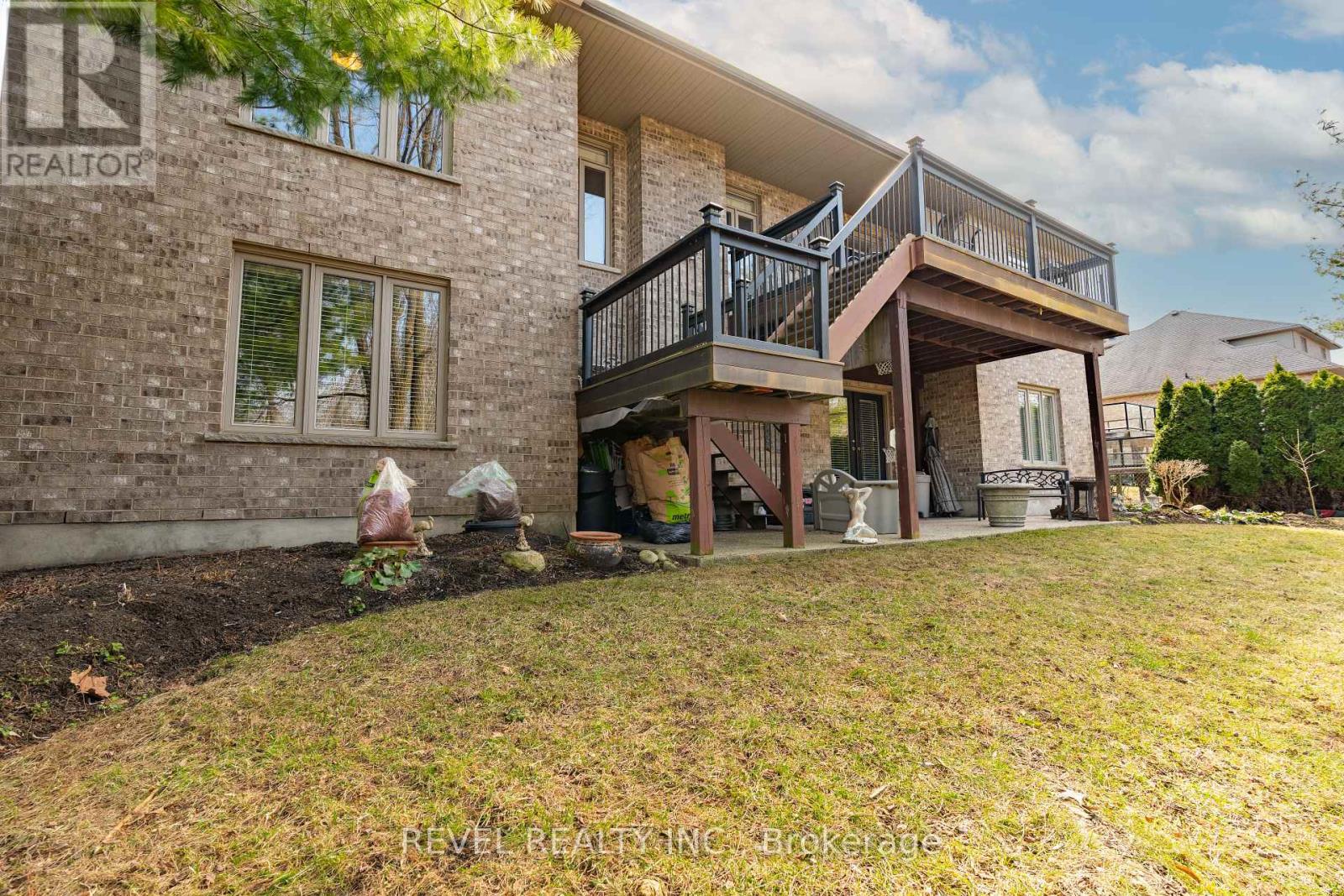 Photo 7 of 50 for 1802 Riverbend Road