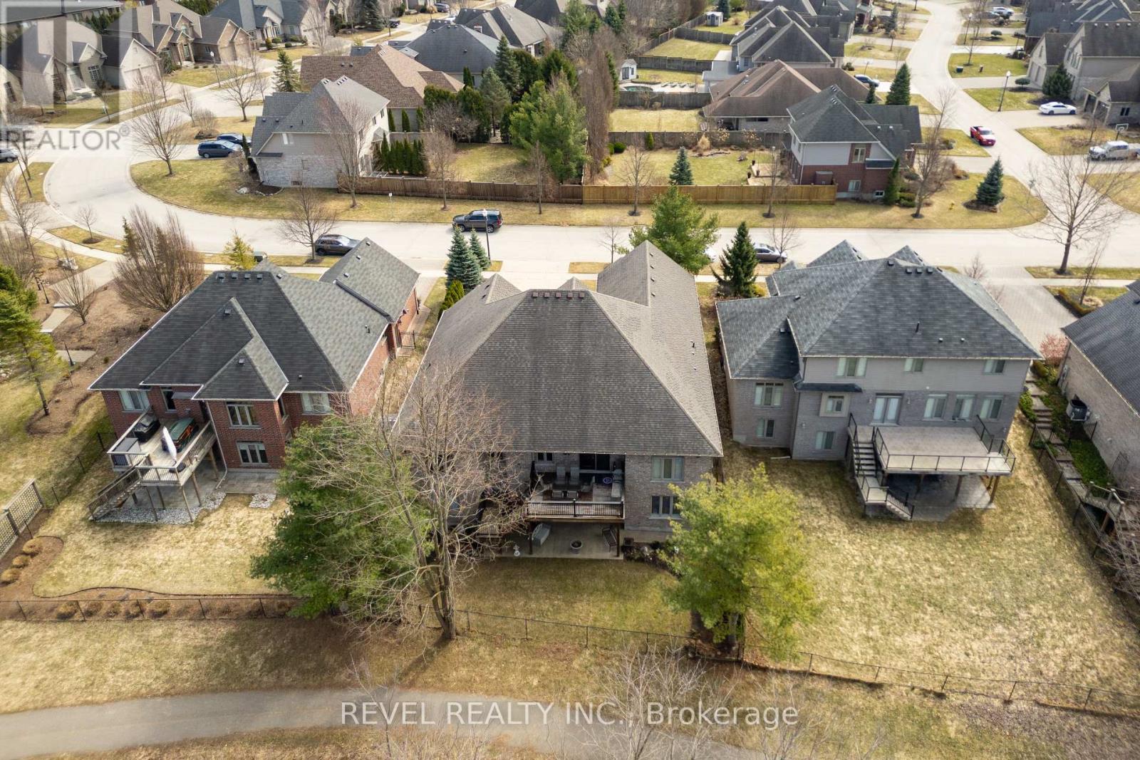 Photo 9 of 50 for 1802 Riverbend Road