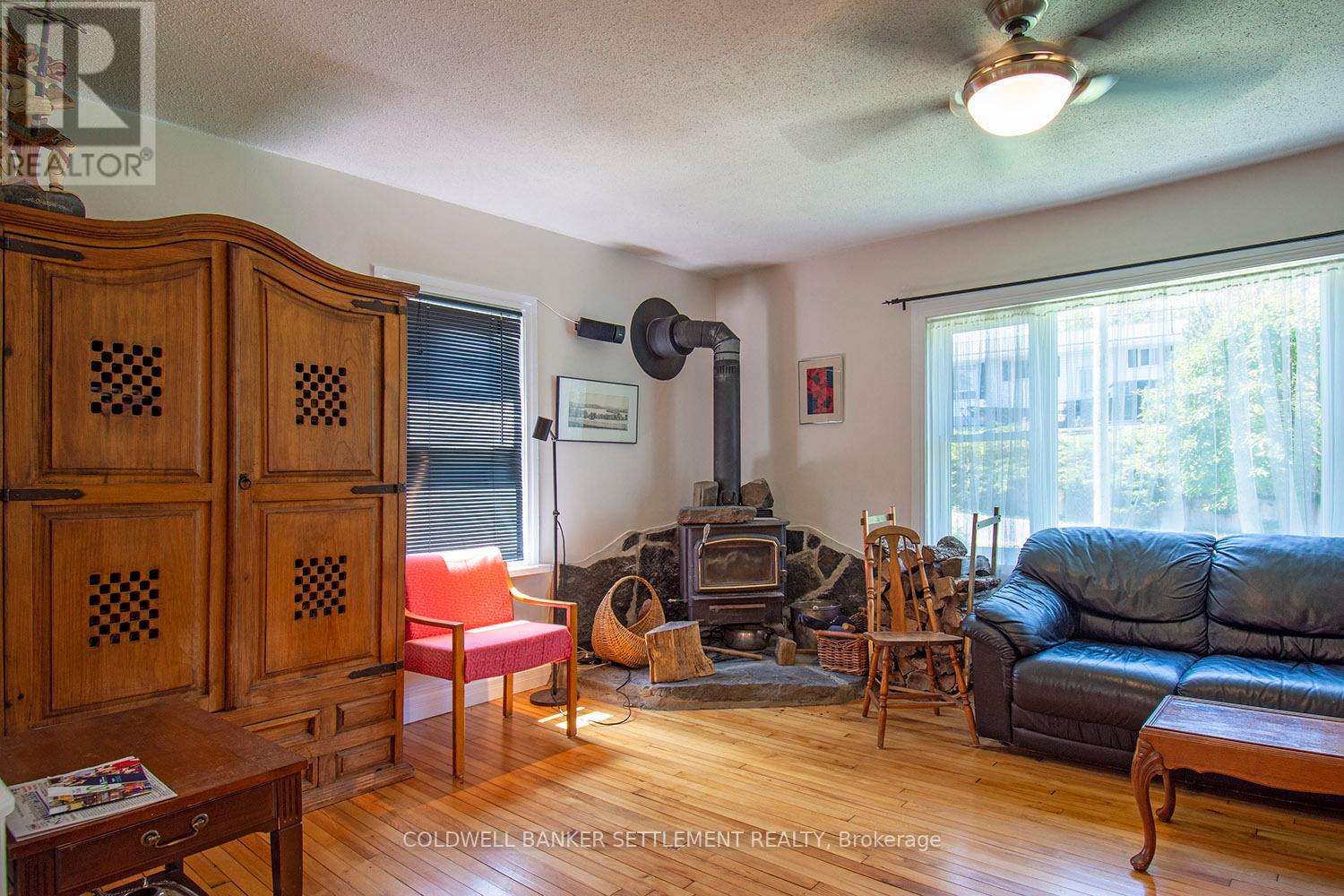 1070 Elizabeth Street, Frontenac (Frontenac Centre), Ontario  K0H 2P0 - Photo 6 - X12037199