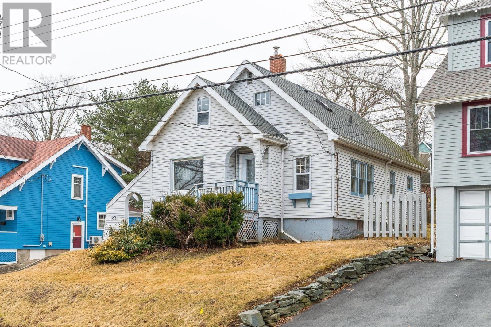 87 Crichton Avenue, dartmouth, Nova Scotia