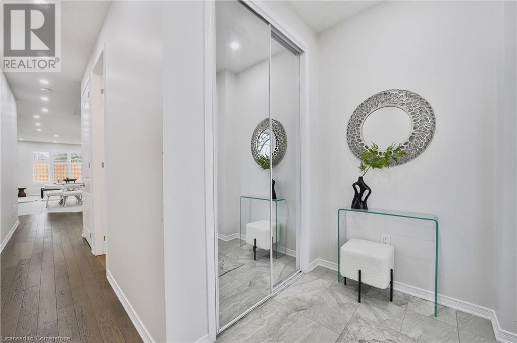 Property at 42 CURTIS Street image 4