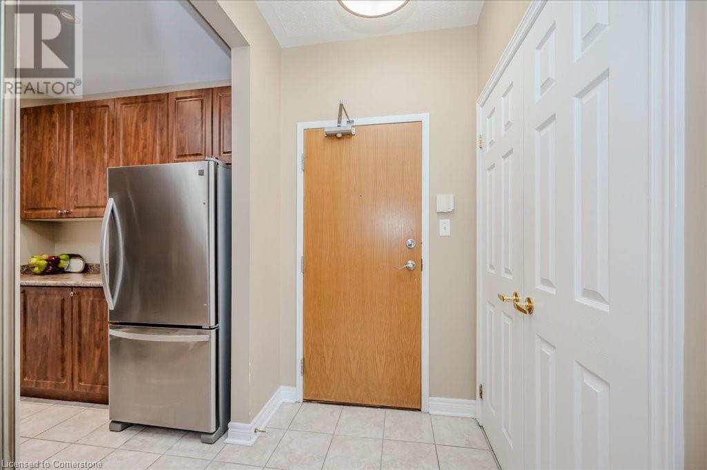 443 Centennial Forest Drive Unit# 105, Milton, Ontario  L9T 6A1 - Photo 6 - 40709365
