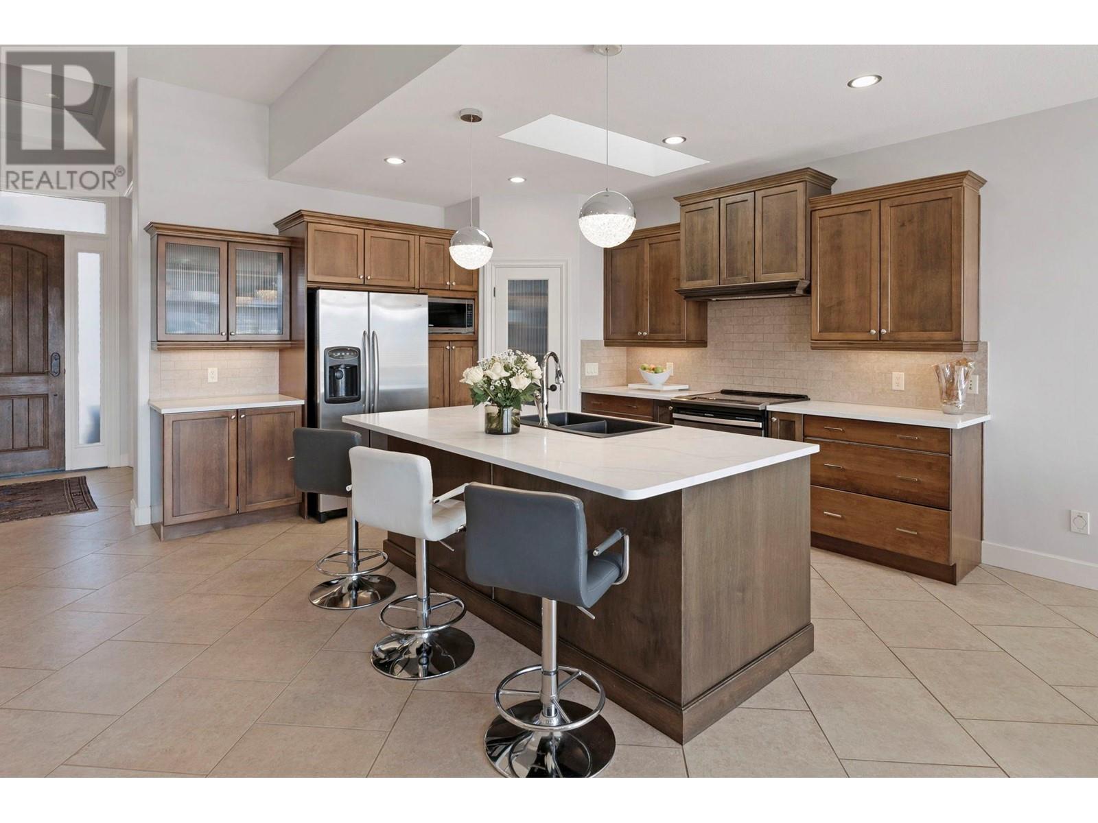 Property at 1094 Henderson Drive image 2