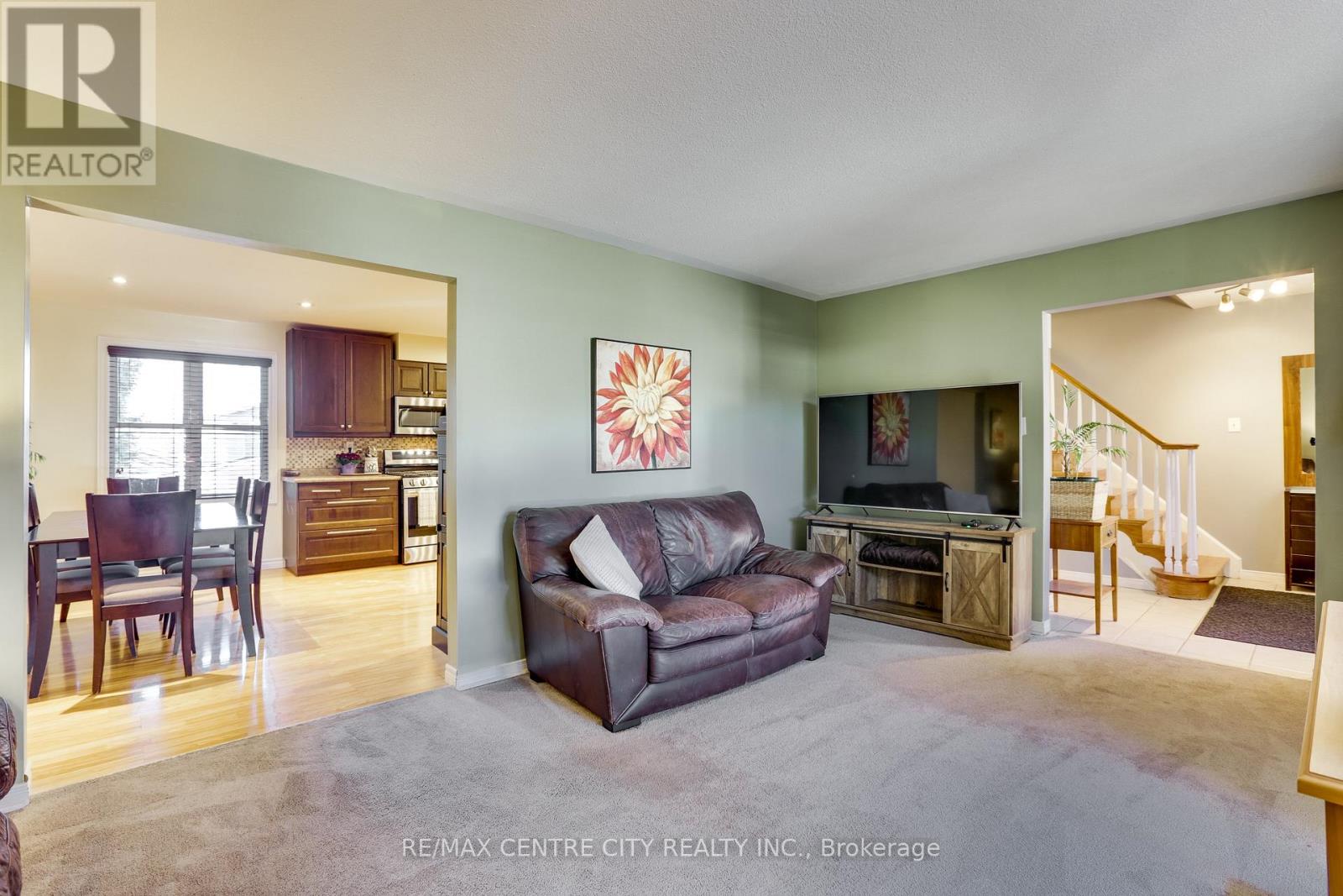 Photo 11 of 50 for 1151 Viscount Road